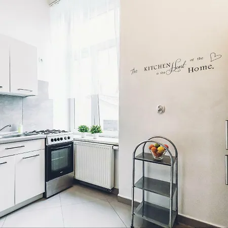 Zolty Narutowicza 11 *